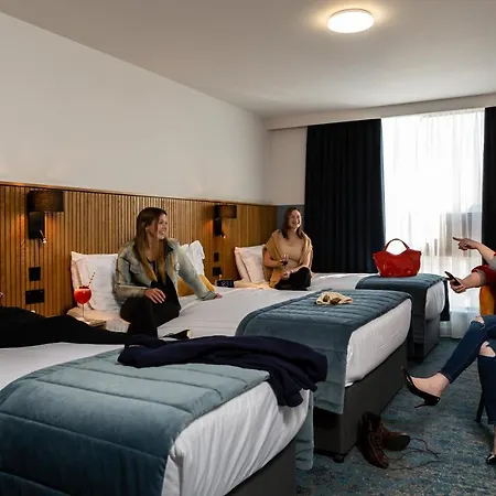 Otel Skylon