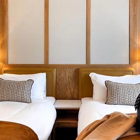 Skylon Hotel 4*