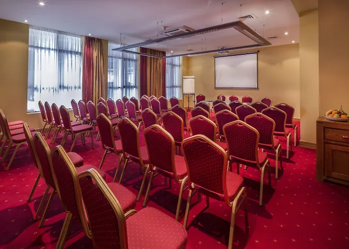 都柏林摩天酒店 酒店 4*