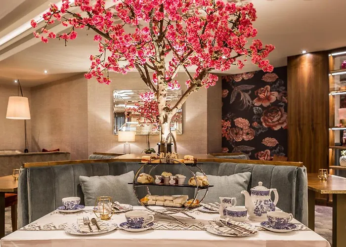 スカイロン ホテル