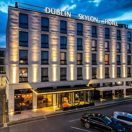 Skylon Hotel 4*